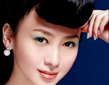 嘴巴小的女人面相如何